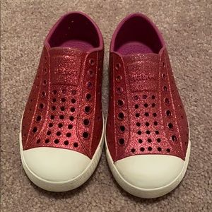 Hot pink glitter native shoes size 10